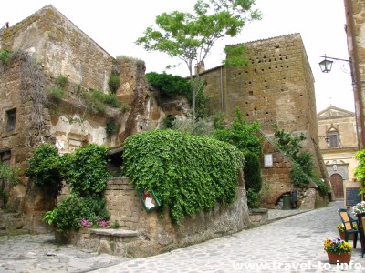 Xứ sở thần tiên Civita de Bagnoregio 